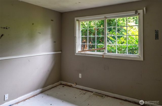 10923 NE 120th Street, Kirkland, WA 98034
