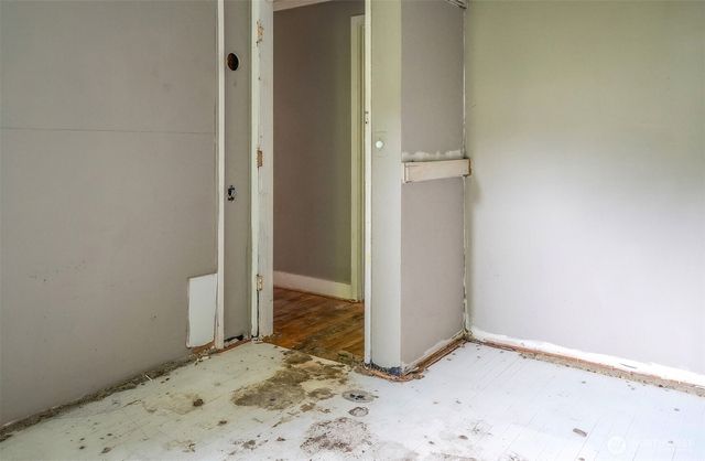 10923 NE 120th Street, Kirkland, WA 98034