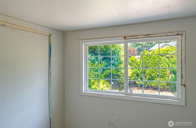 10923 NE 120th Street, Kirkland, WA 98034