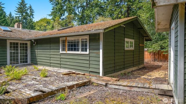 10923 NE 120th Street, Kirkland, WA 98034