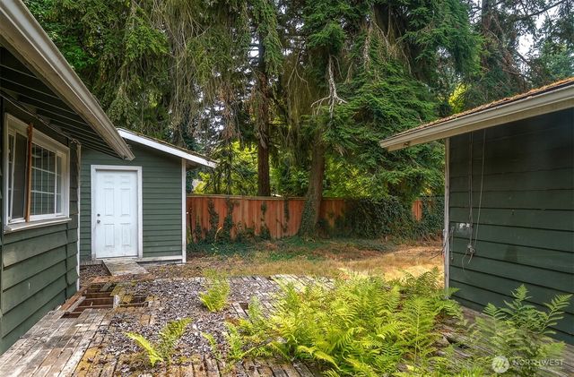 10923 NE 120th Street, Kirkland, WA 98034