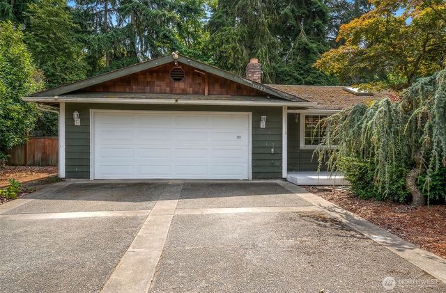 10923 NE 120th Street, Kirkland, WA 98034