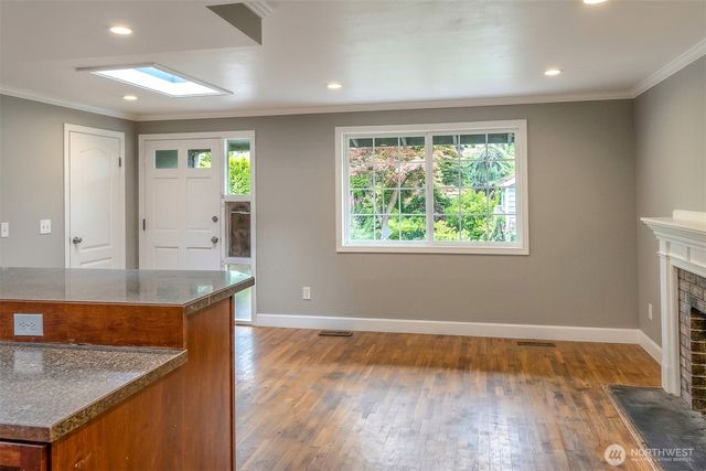 10923 NE 120th Street, Kirkland, WA 98034