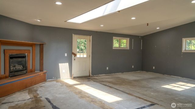 10923 NE 120th Street, Kirkland, WA 98034