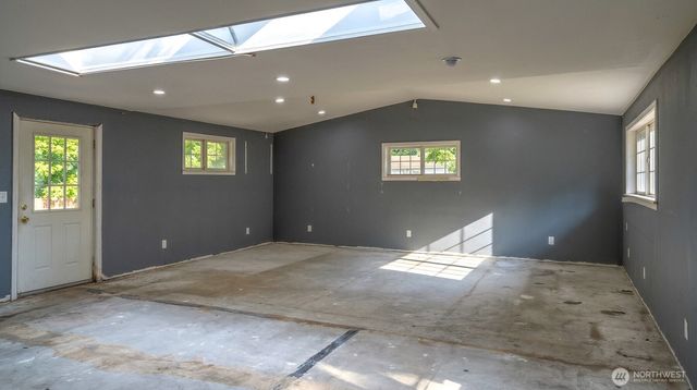 10923 NE 120th Street, Kirkland, WA 98034
