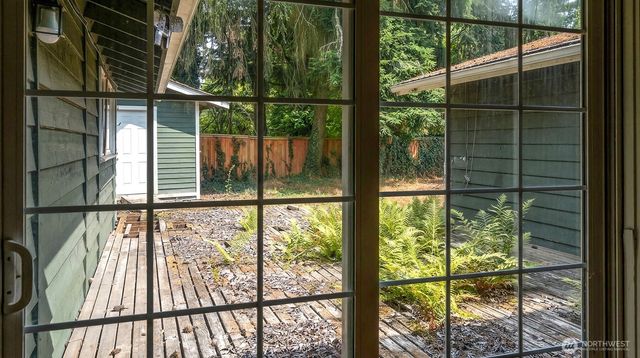 10923 NE 120th Street, Kirkland, WA 98034