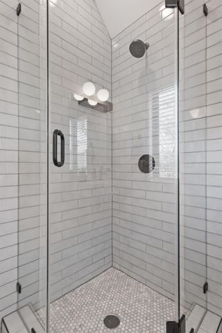 2102 Eva ST 2, Austin, TX 78704