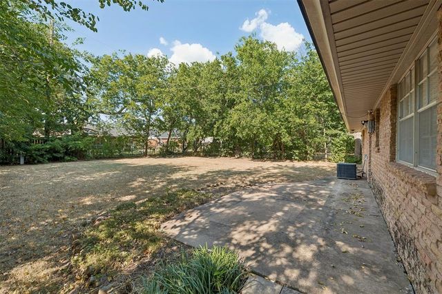 1209 NW 103rd Street, Oklahoma City, OK 73114