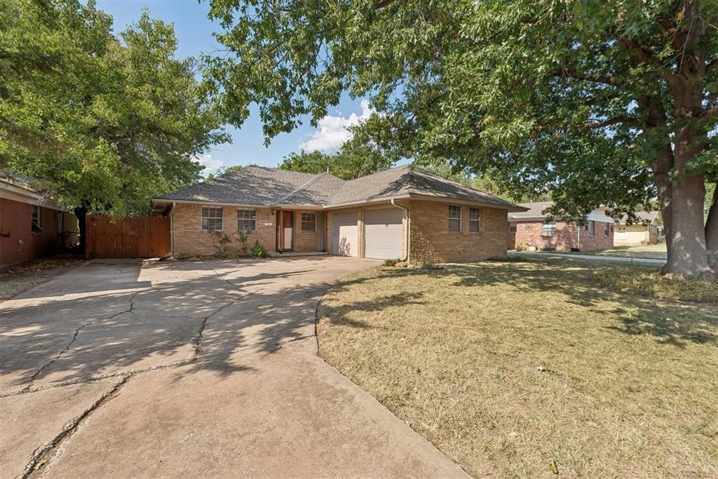 1209 NW 103rd Street, Oklahoma City, OK 73114