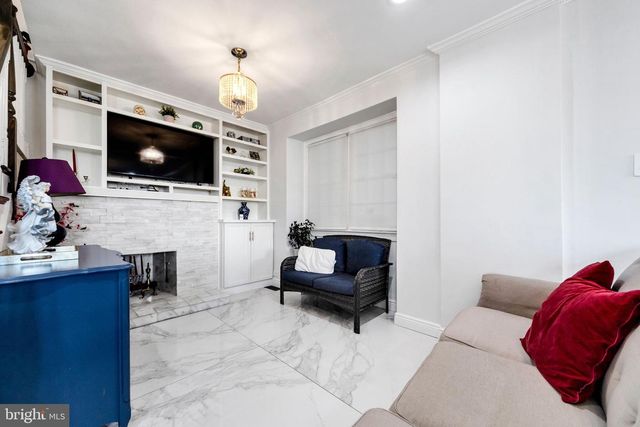 15 KENMORE RD, Upper Darby, PA 19082