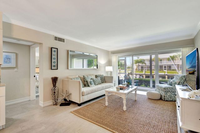 68 Yacht Club Drive 3, North Palm Beach, FL 33408