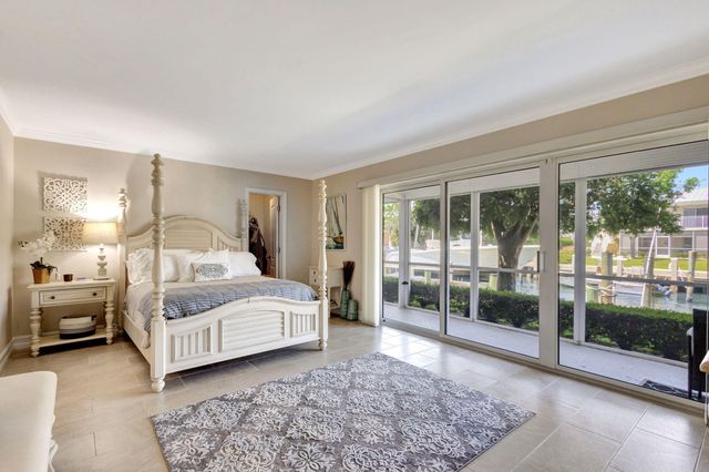 68 Yacht Club Drive 3, North Palm Beach, FL 33408
