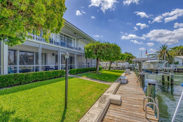68 Yacht Club Drive 3, North Palm Beach, FL 33408