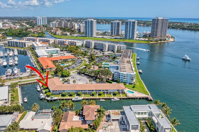 68 Yacht Club Drive 3, North Palm Beach, FL 33408