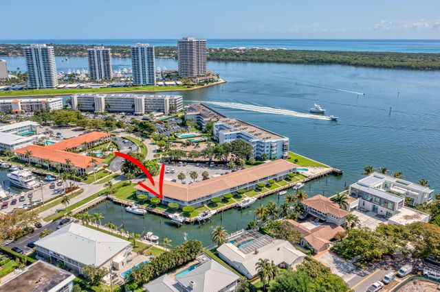 68 Yacht Club Drive 3, North Palm Beach, FL 33408