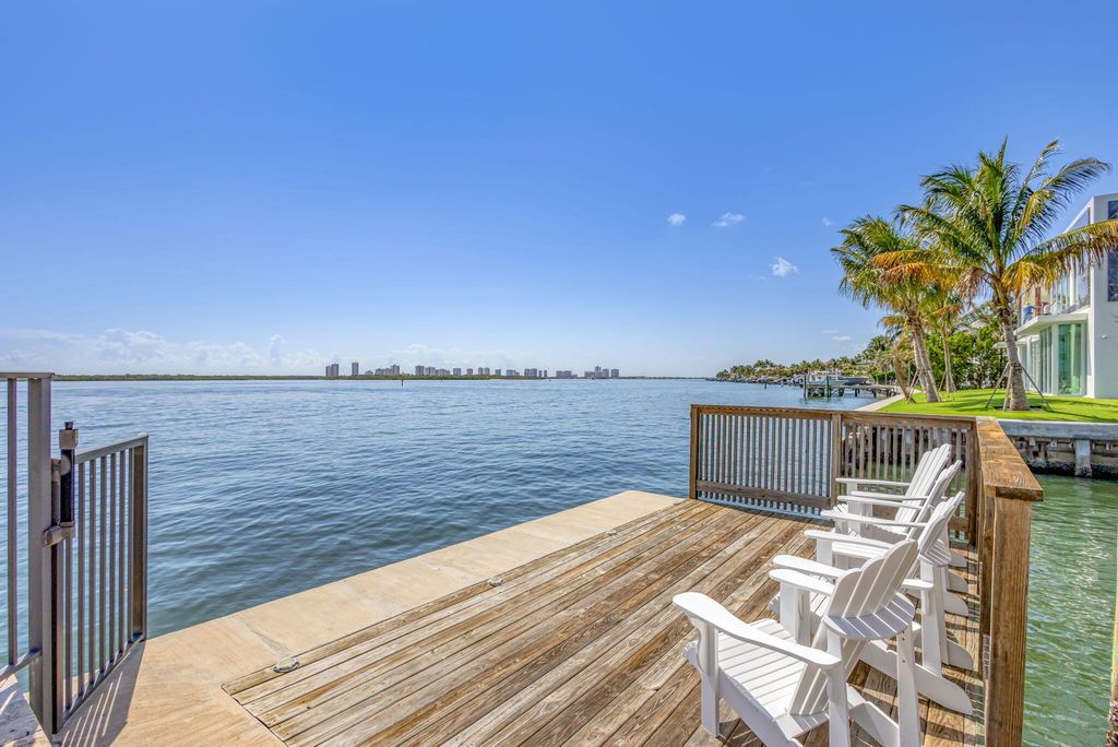 68 Yacht Club Drive 3, North Palm Beach, FL 33408