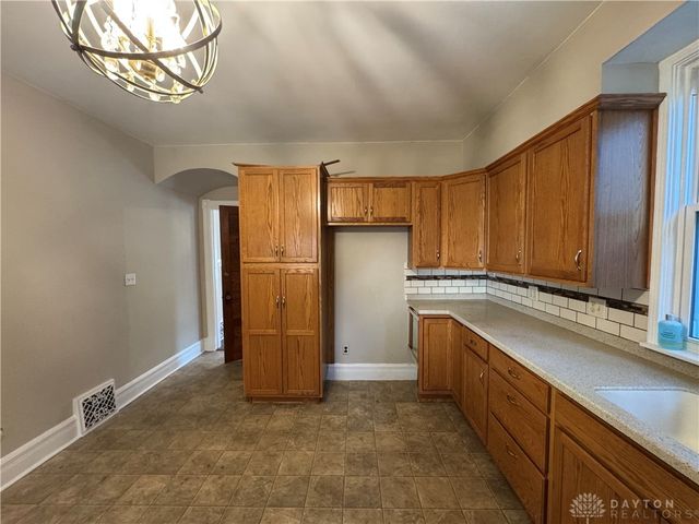 1573 Wayne Avenue, Dayton, OH 45410