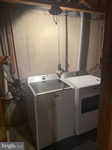 3 VICTORIA DR, Aston, PA 19014