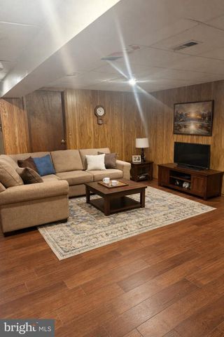 3 VICTORIA DR, Aston, PA 19014