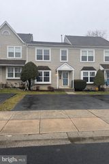 3 VICTORIA DR, Aston, PA 19014