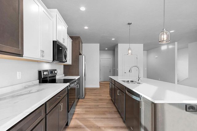 445 W PAPERMILL, Kimberly, WI 54136