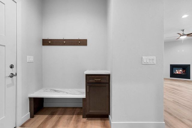 445 W PAPERMILL, Kimberly, WI 54136