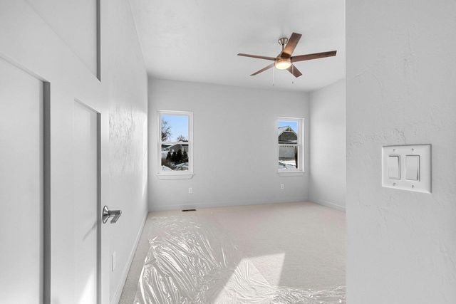 445 W PAPERMILL, Kimberly, WI 54136