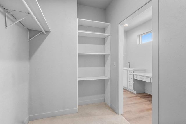 445 W PAPERMILL, Kimberly, WI 54136