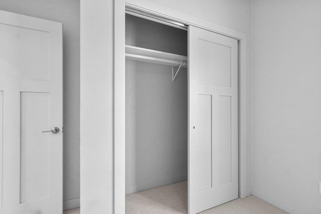 445 W PAPERMILL, Kimberly, WI 54136