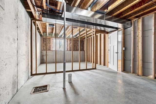 445 W PAPERMILL, Kimberly, WI 54136