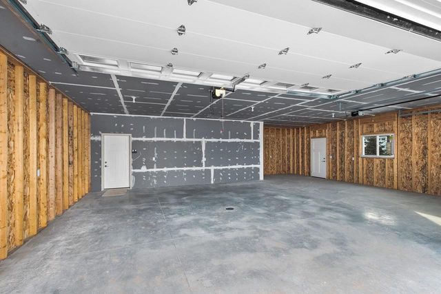 445 W PAPERMILL, Kimberly, WI 54136