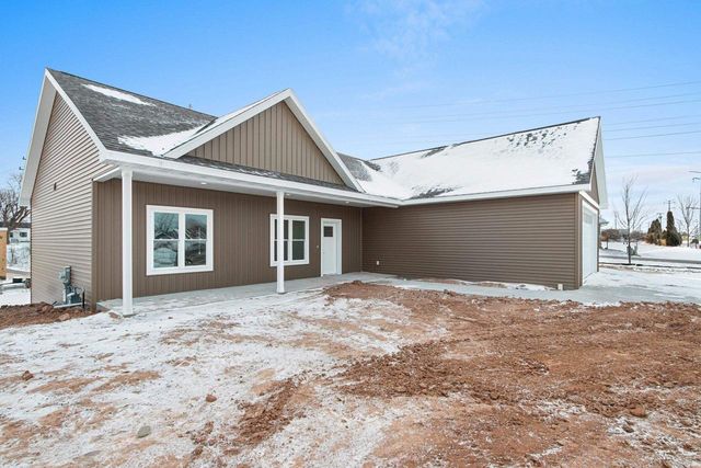 445 W PAPERMILL, Kimberly, WI 54136