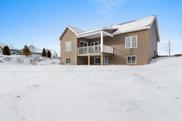 445 W PAPERMILL, Kimberly, WI 54136