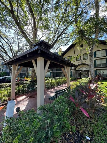3720 Inverrary Drive 1N, Lauderhill, FL 33319