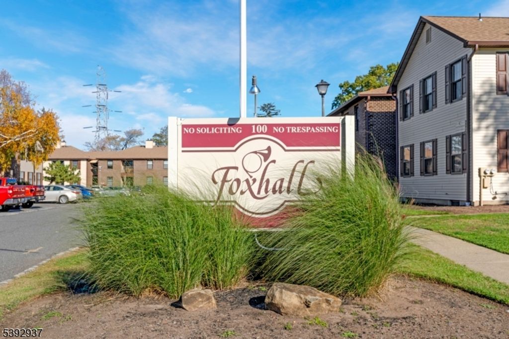 5 Foxhall 5, Middlesex Boro, NJ 08846
