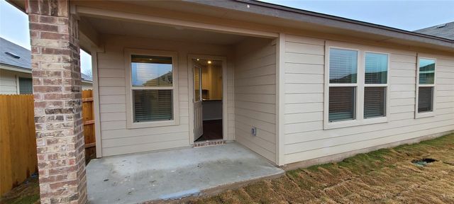 1832 T H Johnson CT, Taylor, TX 76574