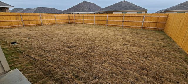 1832 T H Johnson CT, Taylor, TX 76574