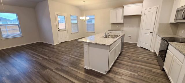 1832 T H Johnson CT, Taylor, TX 76574