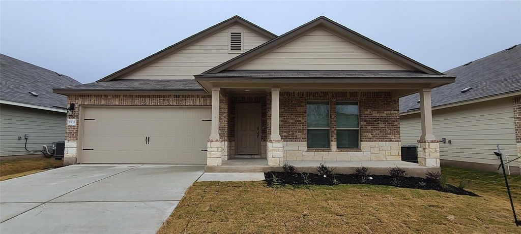 1832 T H Johnson CT, Taylor, TX 76574