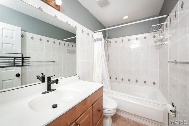 1447 Bobolink Place, Brentwood, MO 63144