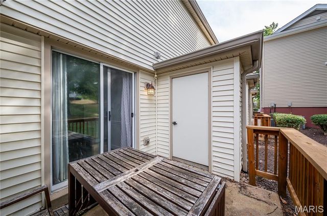 1447 Bobolink Place, Brentwood, MO 63144