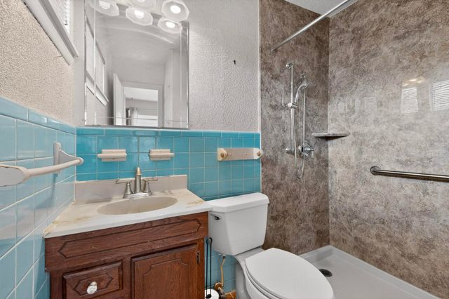 1620 River Oaks Drive, Irving, TX 75060