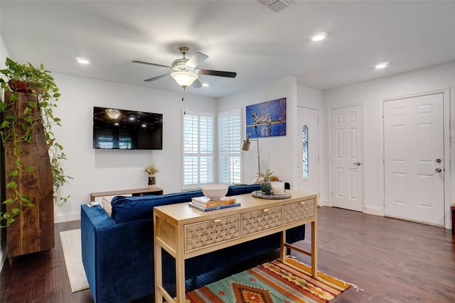 3434 Boulder Drive, Dallas, TX 75233