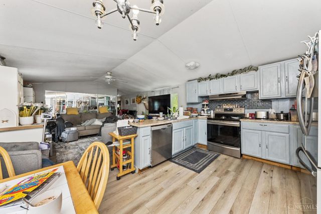 582 Nauvoo Road, Vernon Twp, OH 45113