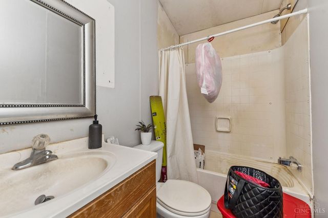582 Nauvoo Road, Vernon Twp, OH 45113