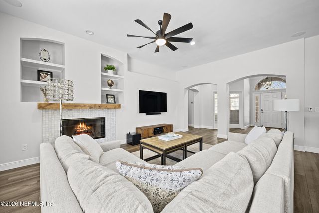 13948 SPOONBILL Street N, Jacksonville, FL 32224