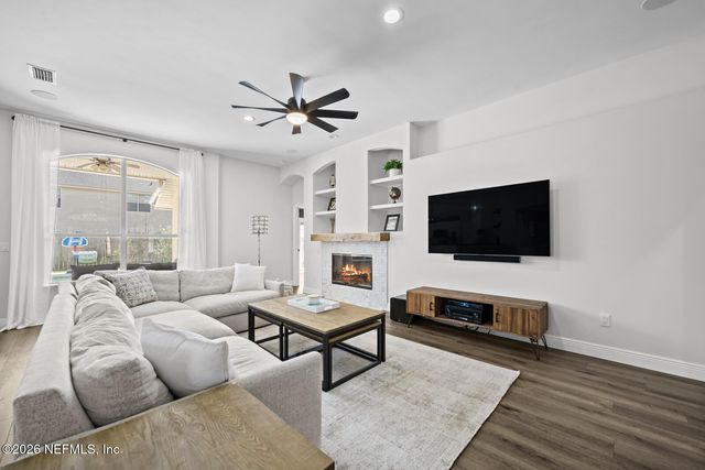 13948 SPOONBILL Street N, Jacksonville, FL 32224