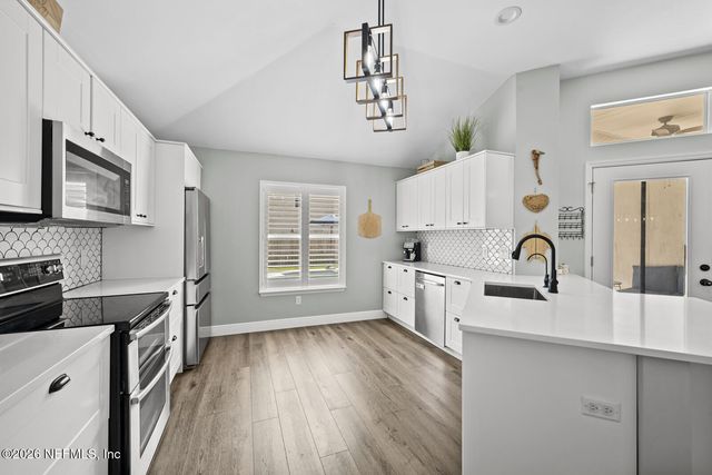 13948 SPOONBILL Street N, Jacksonville, FL 32224