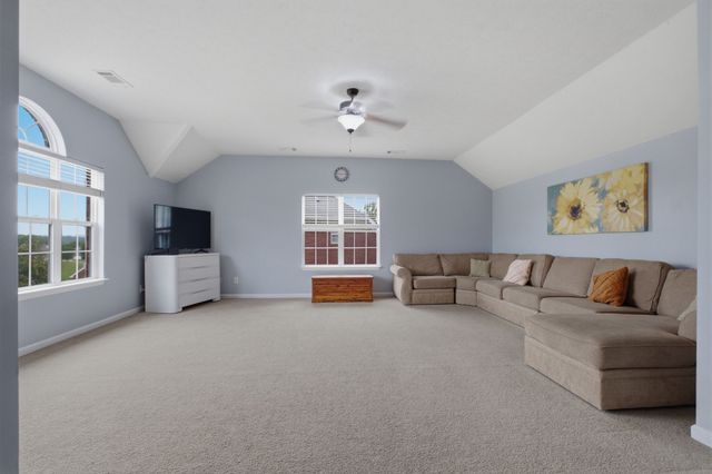 102 Bartlett Ln, Hendersonville, TN 37075