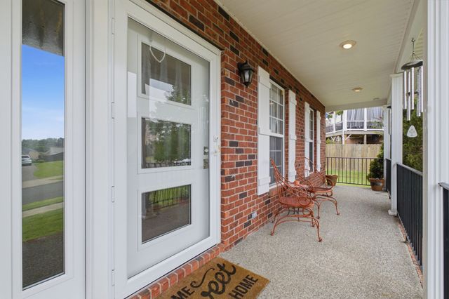 102 Bartlett Ln, Hendersonville, TN 37075